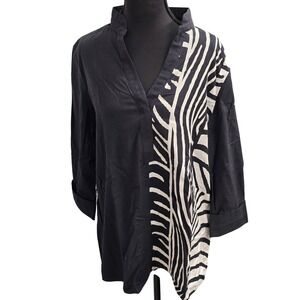 Chicos Womens Black Zebra Print V‎ Neck Long Sleeve No Iron Chic Size  2 (Large)